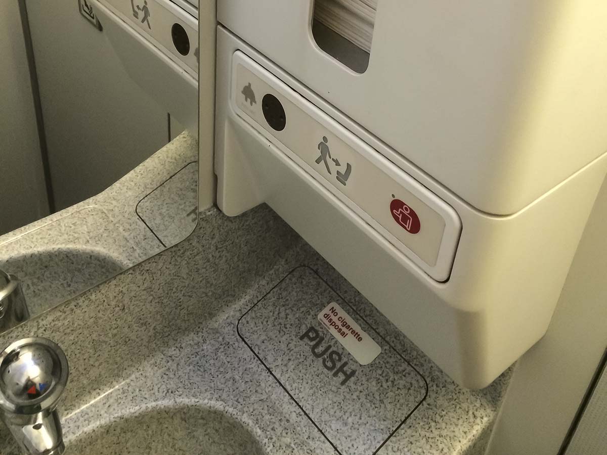 Virgin America A319 first class lavatory details