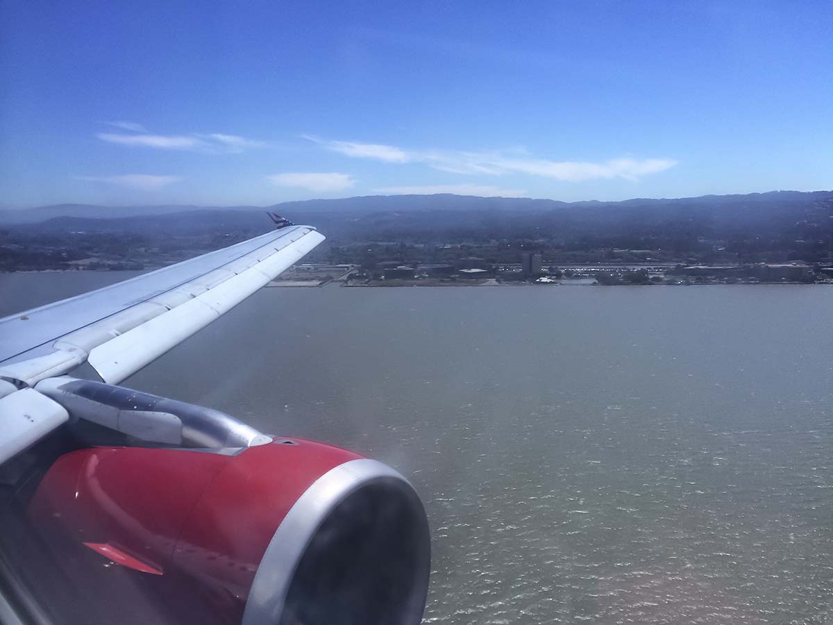 Virgin America A319 approaching San Francisco airport