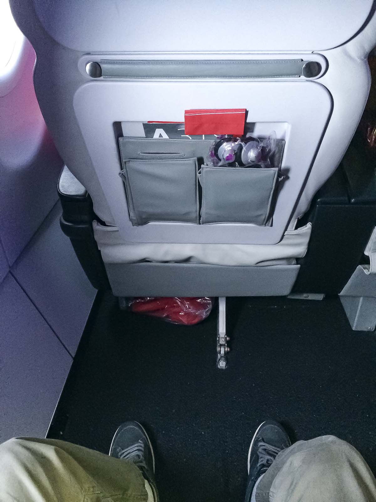 Virgin America A319 first class row 2 legroom