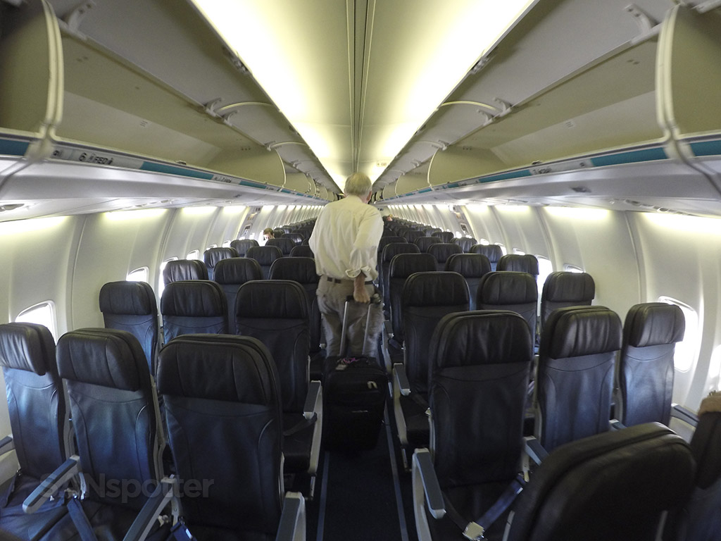 Westjet 737-700 economy cabin 2016