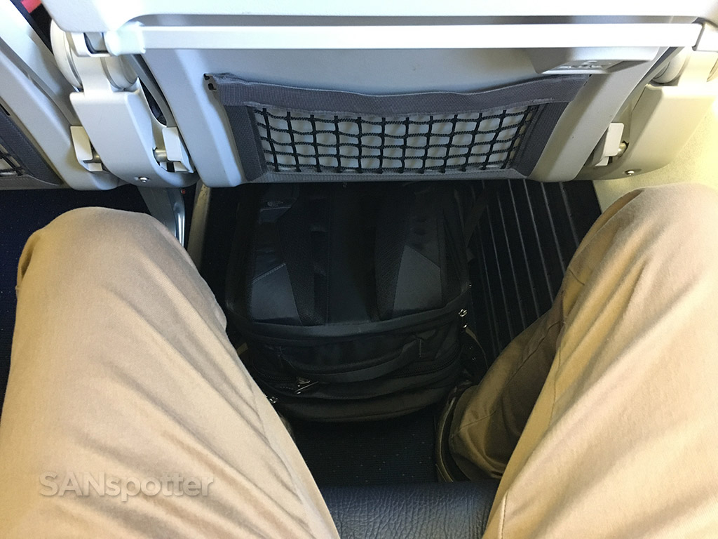 WestJet 737-700 economy class leg room in 2016