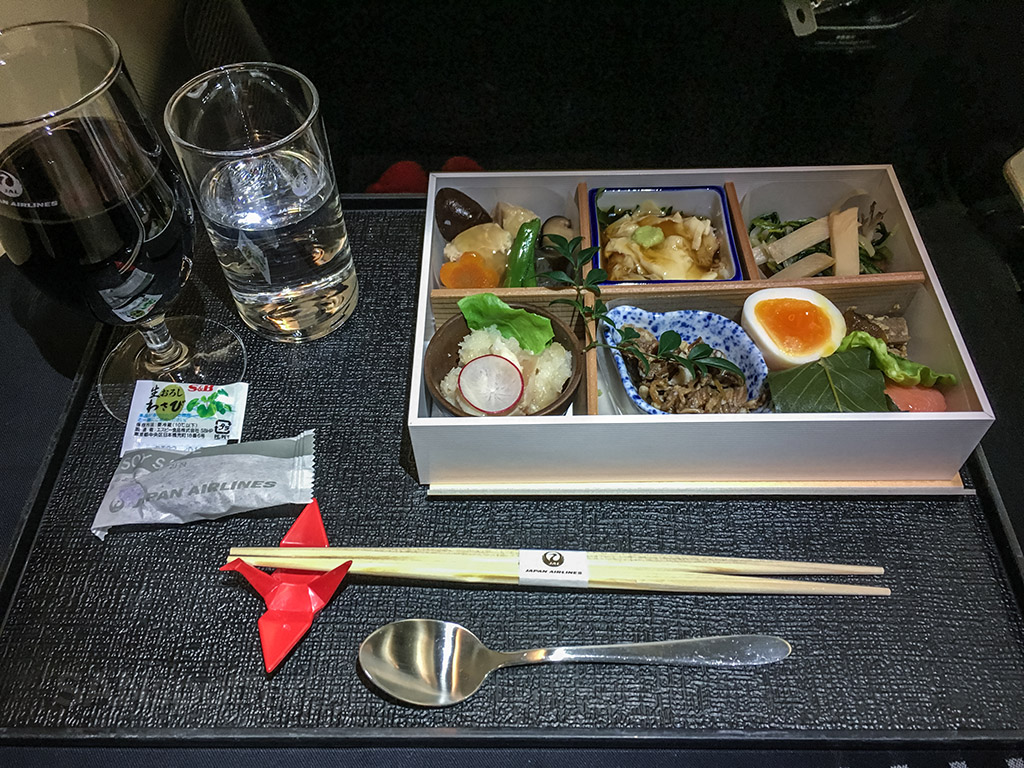 Japan Airlines 787-8 Shell Flat Neo business class 2018 contents of the bento box served with dinner